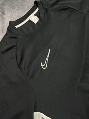 Nike Dri-FIT Slim Training Shirt – Black/White