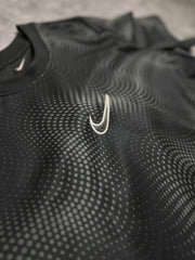 Nike Dri-FIT Graphic Shirt